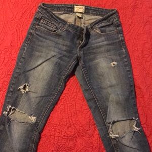 Junior’s ripped, low rise jeans